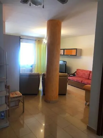 Lili's House Golem, Durres Golem (Tirana)